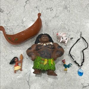 Moana Figurine Set with Accessories